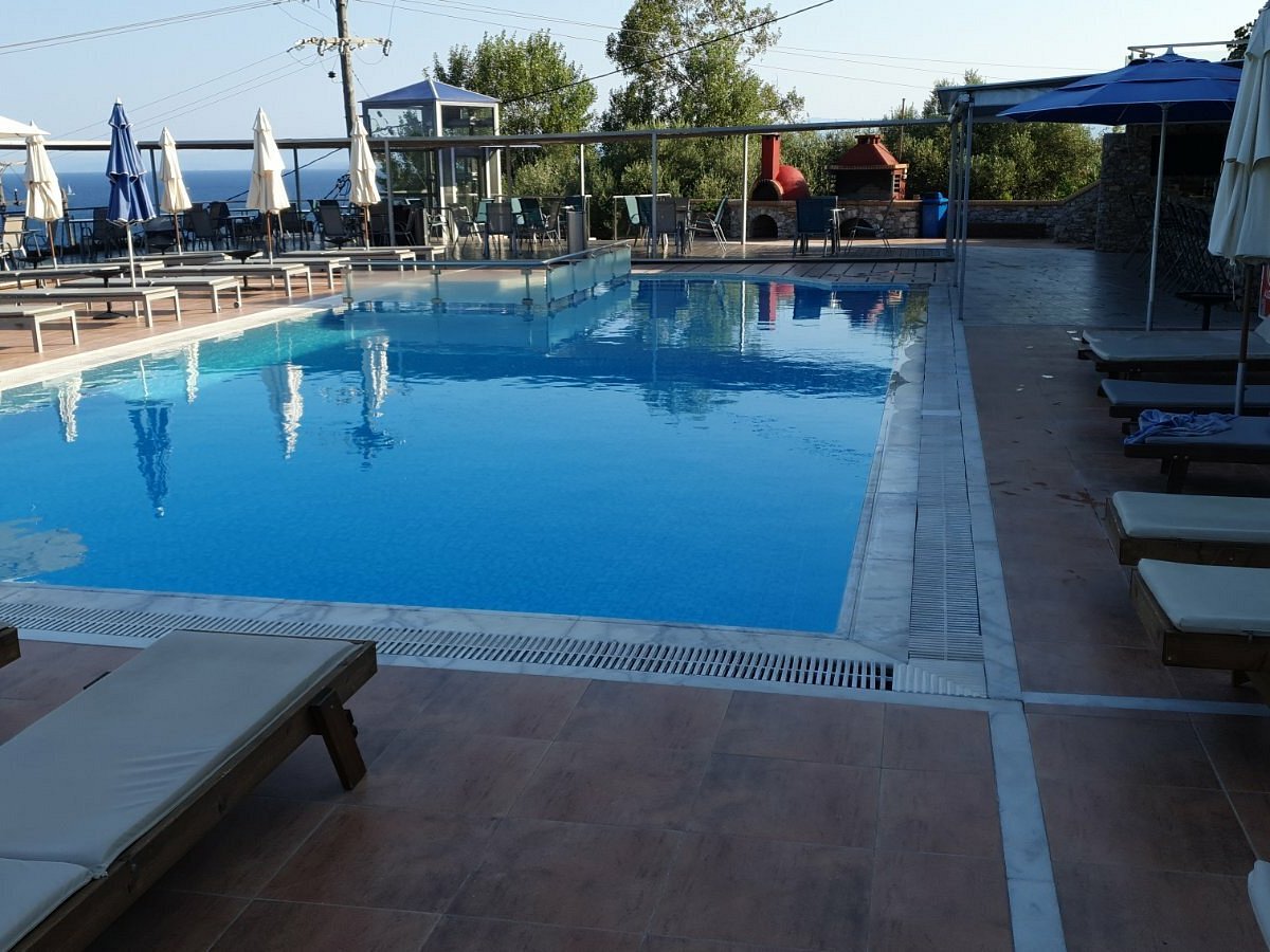 La Luna Hotel accommodation in Troulos Skiathos